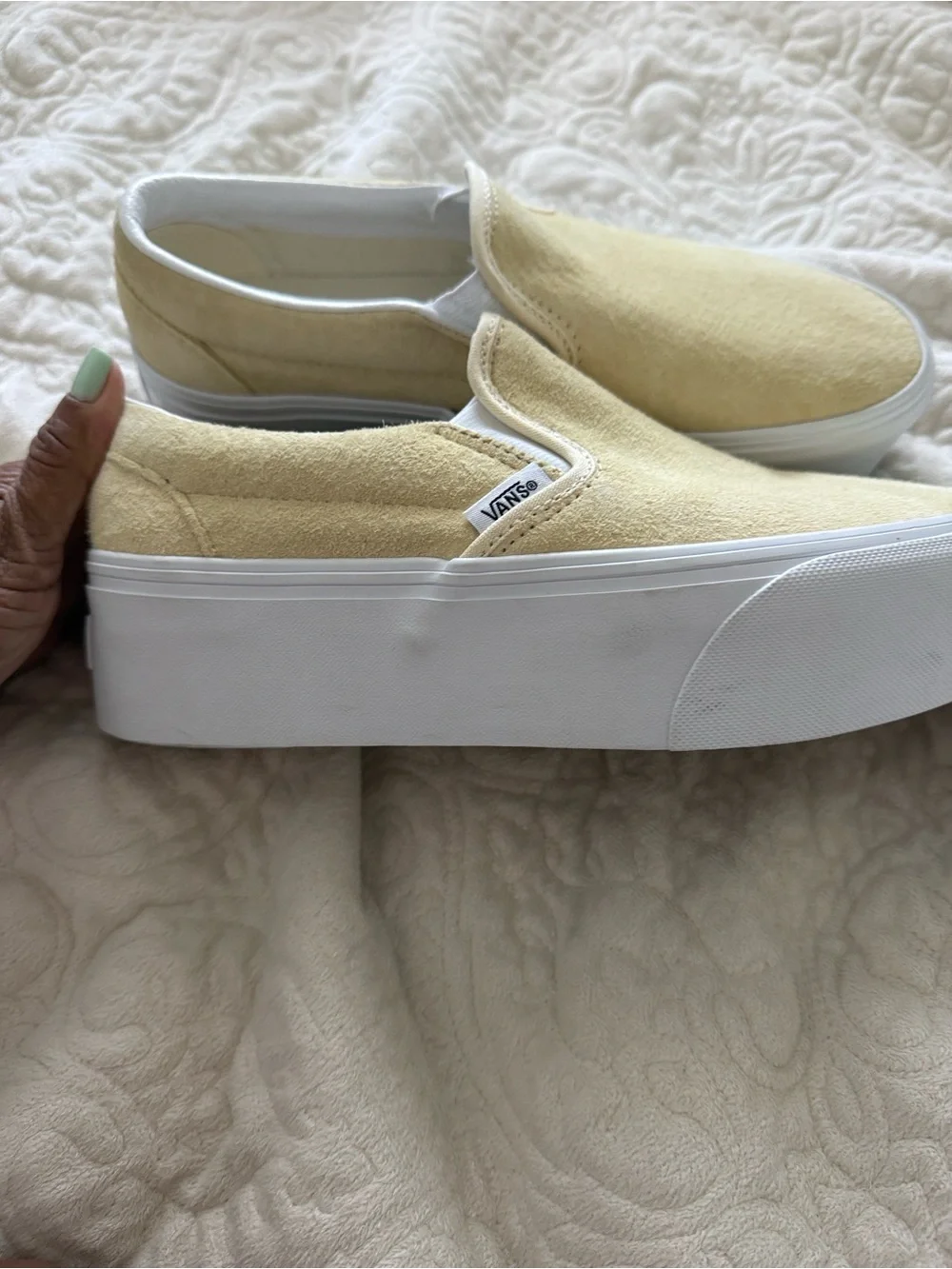 Vans Platform Slip-On in Soft Yellow suede like fabric. Unisex!